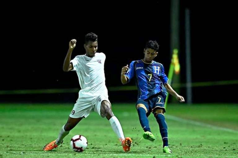 El camagüeyano Manuel Cruz disputó todos los partidos del torneo como defensa lateral izquierdo. Foto: Manuel Cruz/Facebook
