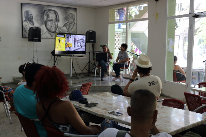 SENDAS, periódico de la AHS en Camagüey (+Fotos y pdf)