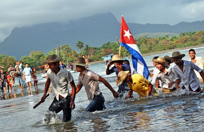 Todos los años el pueblo de Baracoa rememora el primero de abril. Foto: Tomada de trabajadores.cu El arribo de Antonio Maceo por Duaba