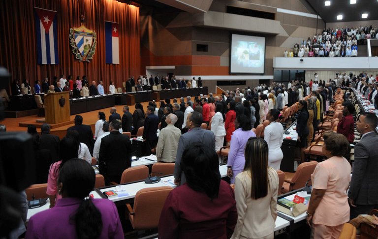 La nueva Constitución se proclamó en   sesión extraordinaria de la Asamblea Nacional del Poder Popular  en el Palacio de Convenciones de La Habana. Fotos: Omara García Mederos/ACN
