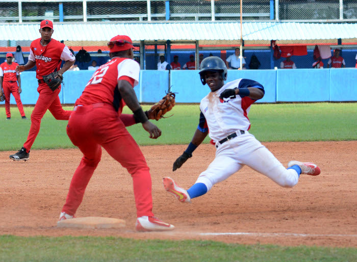 Foto: Rodolfo Blanco Cué/ACN Toros buscarán medalla en la pelota sub23/camaguey