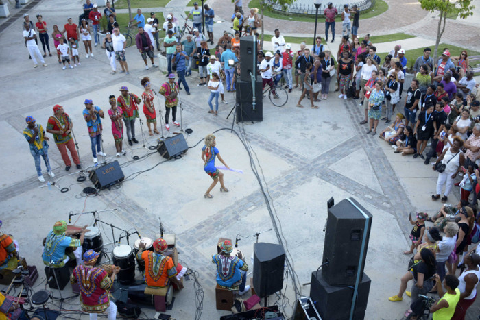 Fotos: Alejandro Rodríguez Leiva/Adelante Octavo FIVAC también abre con Rumbatá