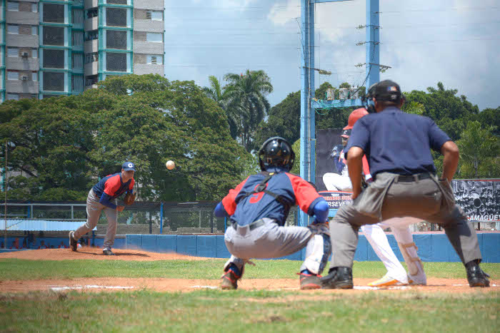 Fotos: Alejandro Rodríguez Leiva/ Adelante Camagüey cae en casa en Serie Nacional Sub-23