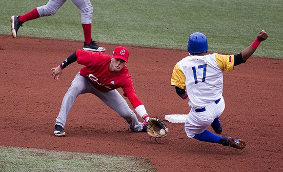 Foto: Irene Pérez/cubadebate.cu  Béisbol: entre incoherencias… y malos resultados