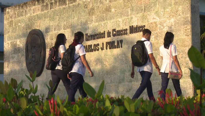 Fotos: Del autor y Leandro Pérez Pérez/ Adelante Universidad médica de Camagüey: nuevo curso, nuevas especialidades
