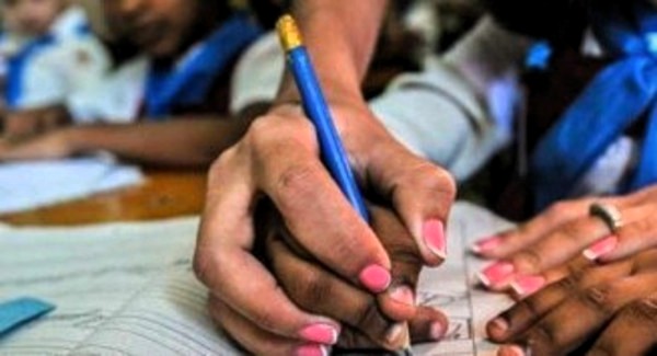 Foto: Tomada de habanaradio.cu Un Premio Especial para 19 educadores camagüeyanos