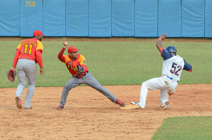 Foto: Leandro Pérez Pérez / Adelante  Entenza anula a los Toros