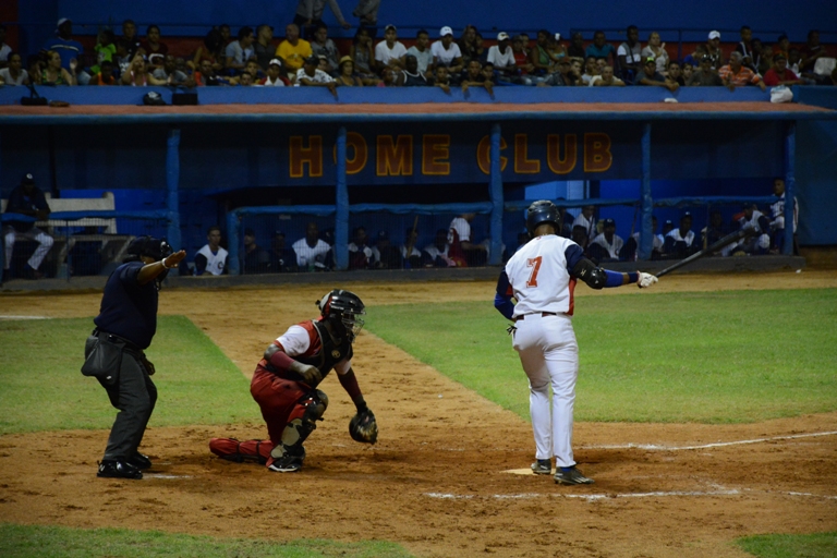 Serie Nacional de Béisbo: Santiago de Cuba visita hoy a Camagüey
