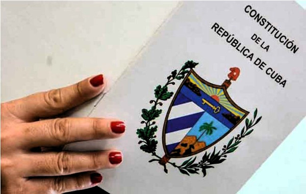 Foto: Archivo Jóvenes dicen Sí desde el arte a nueva Constitución de la República