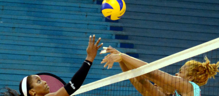 Campeonato Nacional de Voleibol: Capitalinas dan el golpe de autoridad
