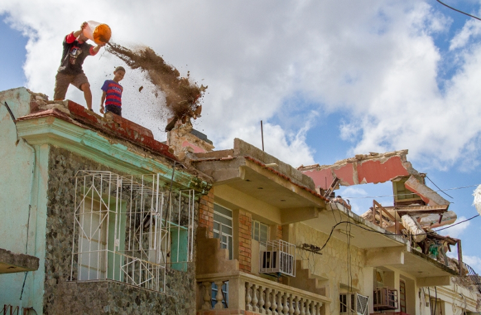 Foto: Tomada de juventudrebelde.cu Bonifica el Estado materiales de construcción para damnificados del tornado en La Habana