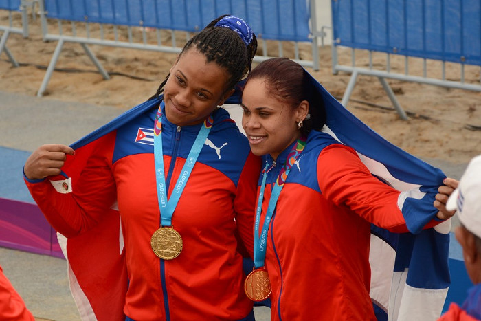Foto: Osvaldo Gutiérrez Gómez/ ACN Una lancha que pasó por Abufera Medio Mundo