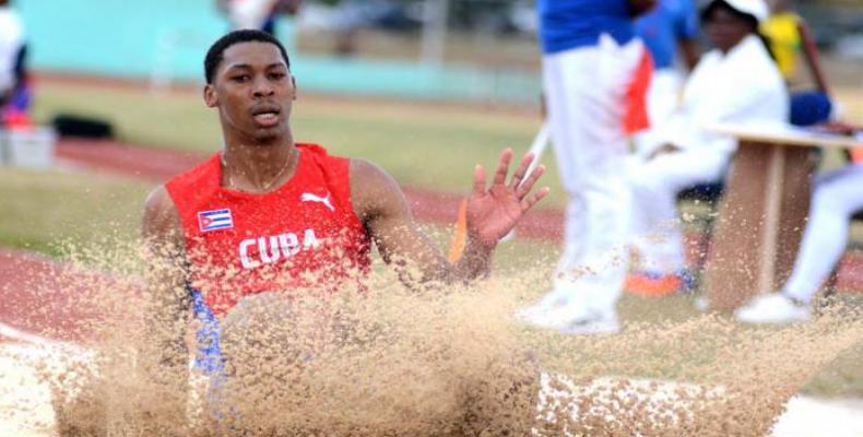 Foto: Tomada de ACN Triunfa saltador camagüeyano Echevarría en Liga del Diamante