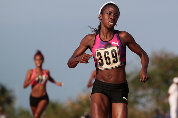 Foto: Roberto Morejón/Jit Almanza hace su mejor marca del año en Polonia