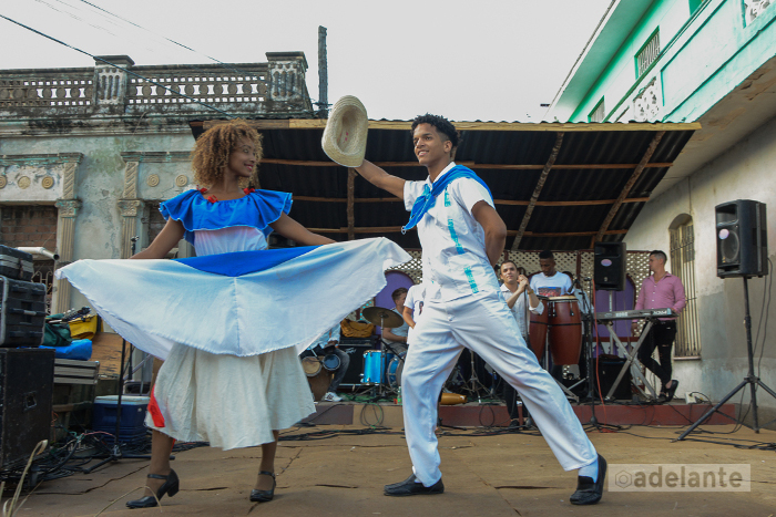 El baile, con nuevos aires, rescata la identidad de nuestros campos. Fotos: Leandro Pérez Pérez/Adelante El espacio campesino del San Juan