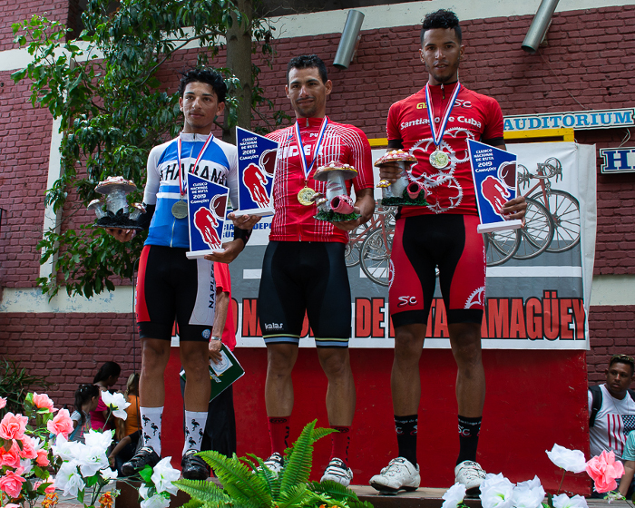 Fotos: Leandro Pérez Pérez/Adelante Nodarse gana la etapa más larga del Clásico