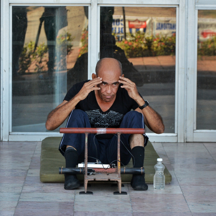 Fotos: Luis Adrián Viamontes Hernández /Estudiante de Periodismo Francisco y los 3 070 abdominales contra el cáncer