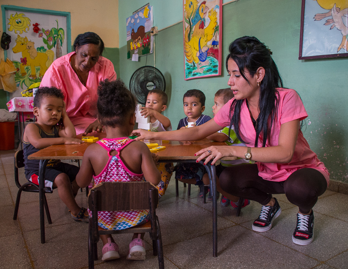 Photo: Leandro Pérez Pérez/Adelante At the doors, new graduation of pedagogic assistants