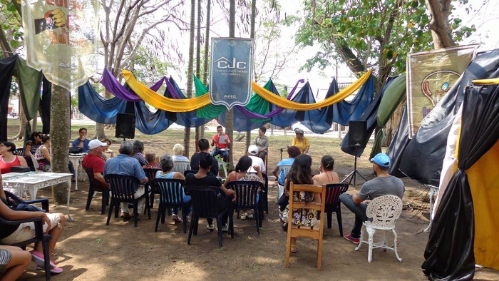 Foto: AHS Camagüey  Literatura de jóvenes en La Carpa de la Reina (+Video)