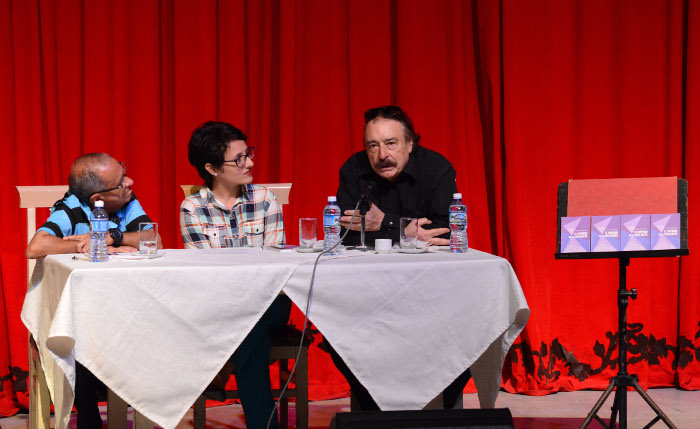 La verdad, el hecho, la “vigilancia” que enseña Ramonet