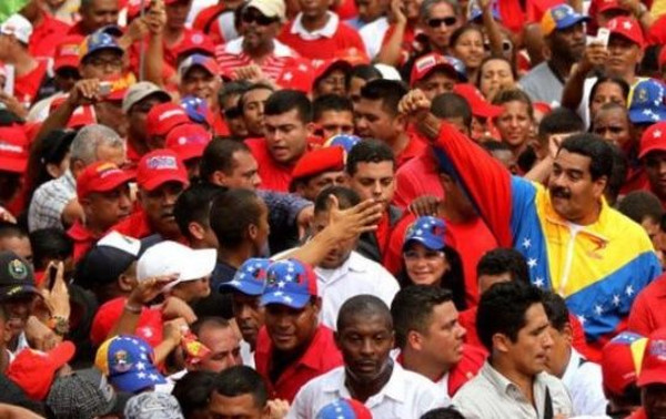 A través de su cuenta de Twitter, el presidente de Venezuela, Nicolás Maduro, señaló que cada intento de agresión tendrá una respuesta contundente de parte de los patriotas. Foto: Tomada de telesurtv.net Venezuela: ¡No pasaron!