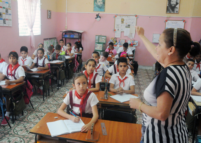 Fotos: Orlando Durán Hernández/Adelante A debate proyecciones para el próximo curso escolar