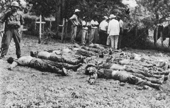 Foto: 15 rebeldes de Corinthia fueron ejecutados por el ejército y abandonados en el cementerio de Cabonico, el 28 de mayo de 1957. Tomada de latinamericanstudies.org La masacre de la expedición del Corinthia