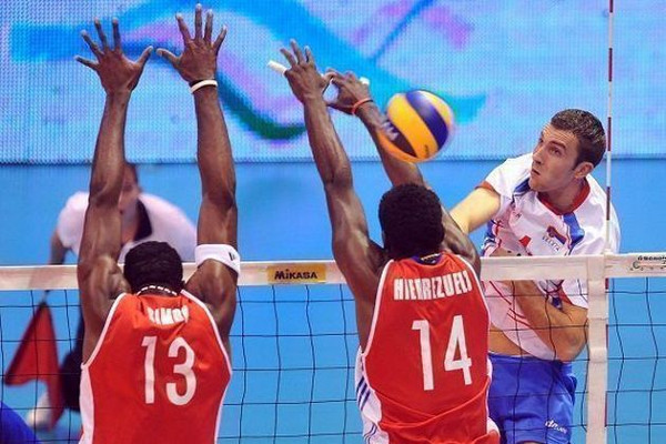 Foto: Tomada de cmhw.cu Jugadores reinsertados en equipo nacional de voleibol