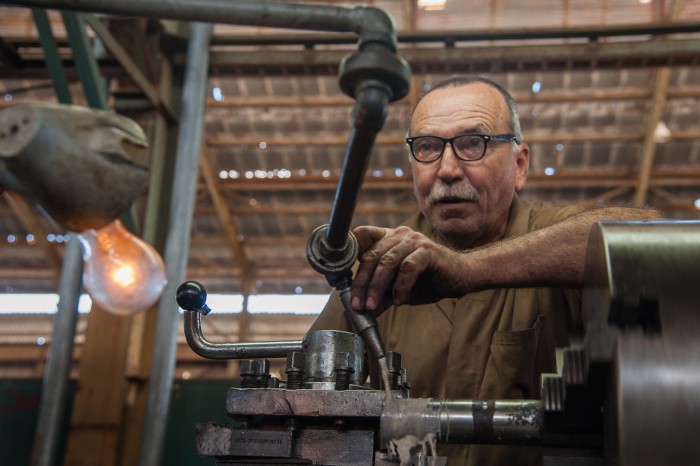 Alberto Soler Omares, de Florida, Camagüey, nuevo Héroe del Trabajo de la República de Cuba. Foto: Leandro Pérez Pérez/Adelante “El que se cansa no puede ser vanguardia”
