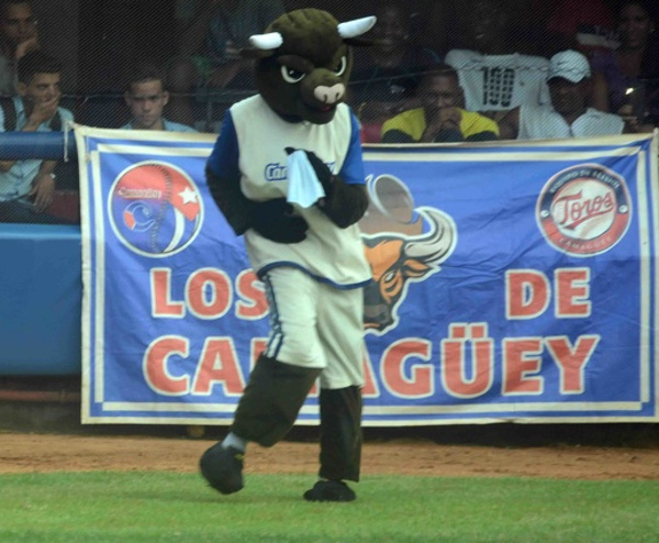 Foto: Miguel Rubiera Jústiz / ACN oros de Camagüey frente a Elefantes