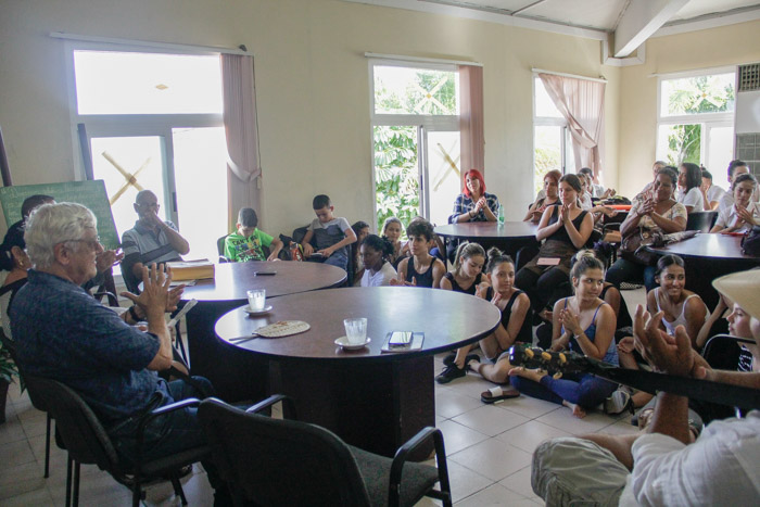 Foto: Genis María Gamboa González/Colaboradora La poesía invade los pasillos de la Vicentina