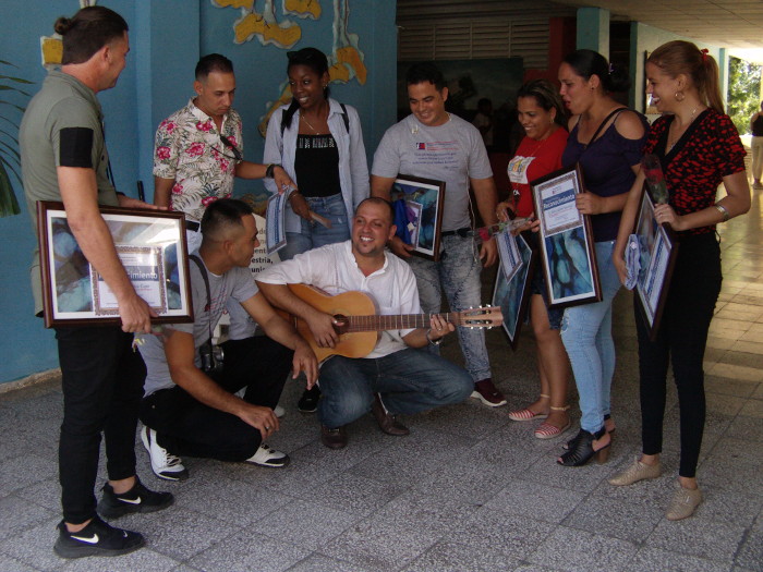 Instructores de arte, brigadistas de la cultura cubana