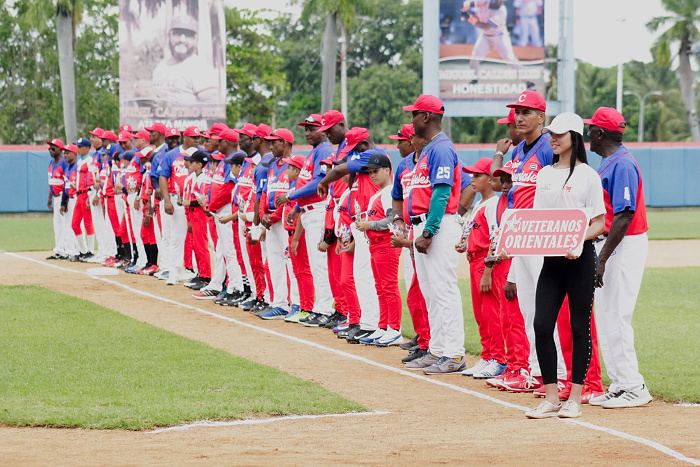 Foto: Alejandro Rodríguez Leiva/ Adelante Veteranos camagüeyanos con brillo de estrellas