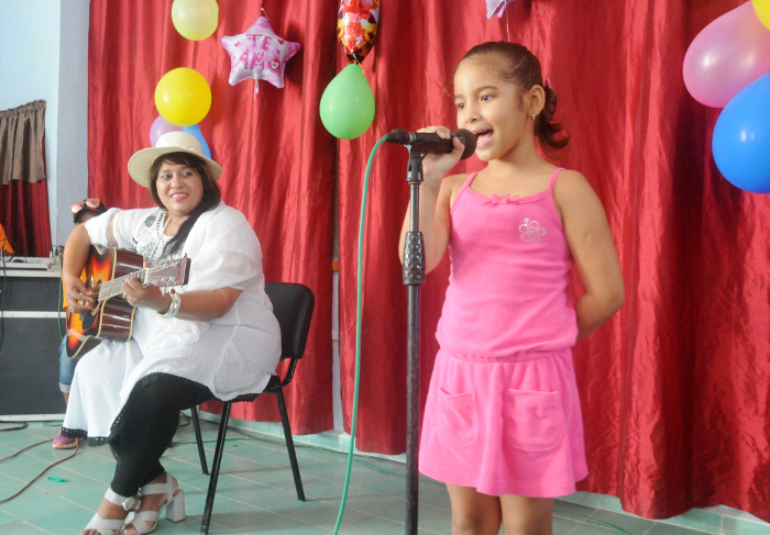 Niños cubanos frente al bloqueo