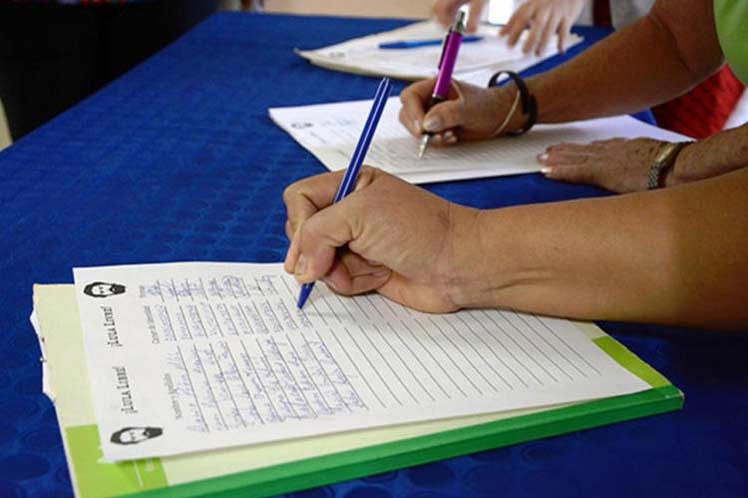 Photo: Taken from Radio Florida