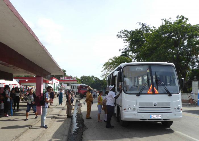 Foto: Miguel Febles Hernández/granma.cu Falta combustible… sobra solidaridad