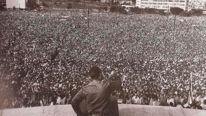 La voz del genuino sentir de los pueblos de América se alzó como colosal grito de rebeldía y combate, cuando el 2 de septiembre de 1960 más de un millón de cubanos, reunidos en Asamblea General Nacional efectuada en la Plaza de la Revolución, José Martí, aprobaron la Primera Declaración de La Habana. Foto: Tomada de telesurtv.net Vigencia de la Primera Declaración de La Habana