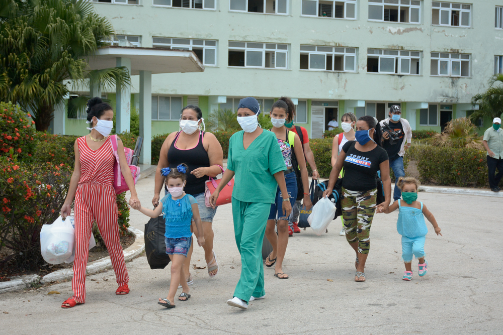 Fotos: Alejandro Rodríguez Leiva / Adelante El Amalia despide a su mayor graduación