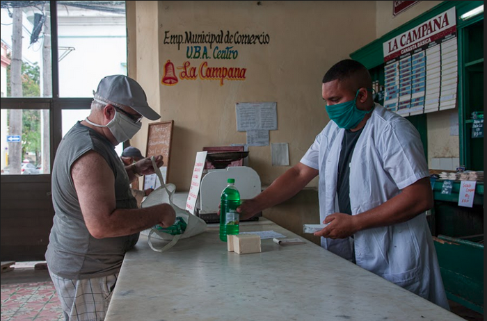 Foto: Leandro Pérez Pérez / Adelante Reordenan entrega de aseo personal, higiene y alimentos