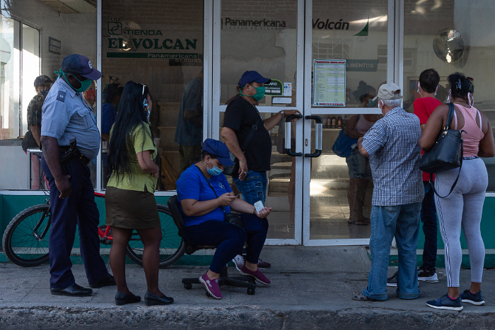 Fotos: Leandro Pérez Pérez/ Adelante Mejora el ambiente en las colas