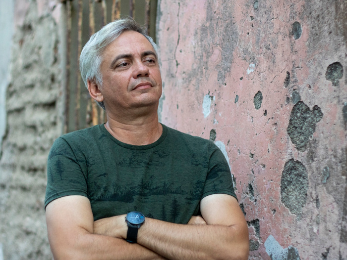 Fotos: Alberto Santos/Colaborador y Alejandro Rodríguez/Adelante Alfredo Fuentes entre ceja y ceja