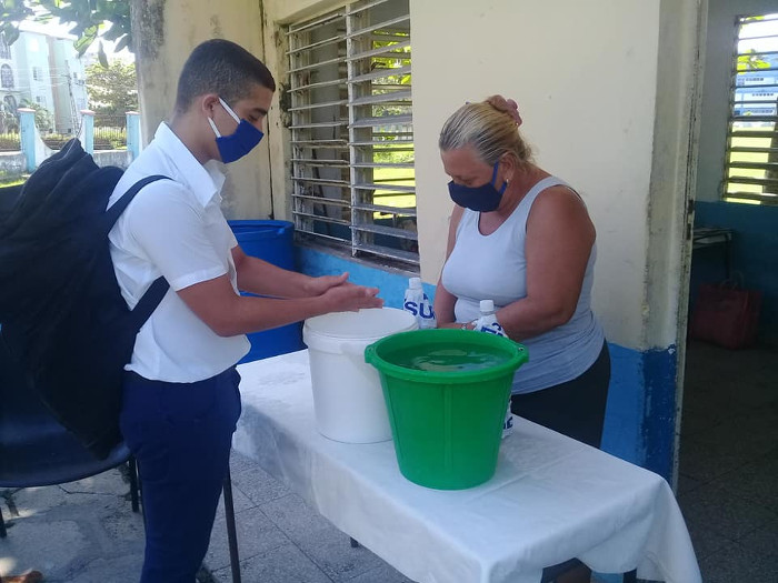 Foto: Tomada de camaguey.gob.cu/es/ Cerca de 7500 alumnos de preuniversitario reinician período lectivo