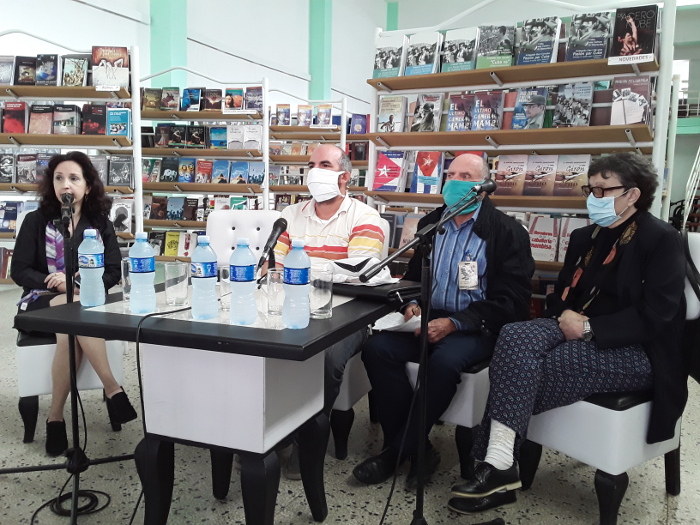 Foto: Del autor Manuel Moreno Fraginals, en tres visiones