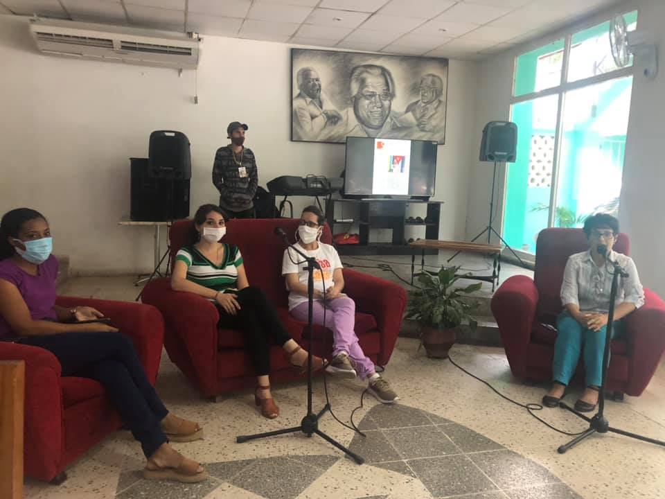 Desde la creación joven una mirada al feminismo