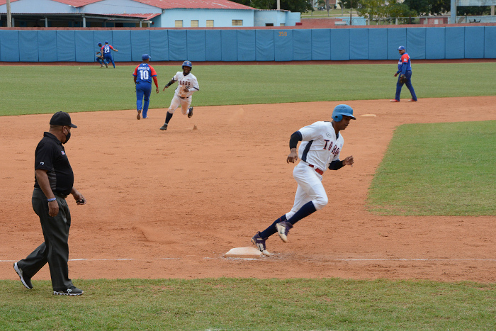 Fotos: Leandro Pérez Pérez/ Adelante  Toros de Camagüey: felices, pero calculando