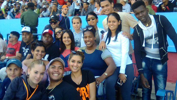 Divian Crúz Oliva  / Students of Journalism A club for a dream