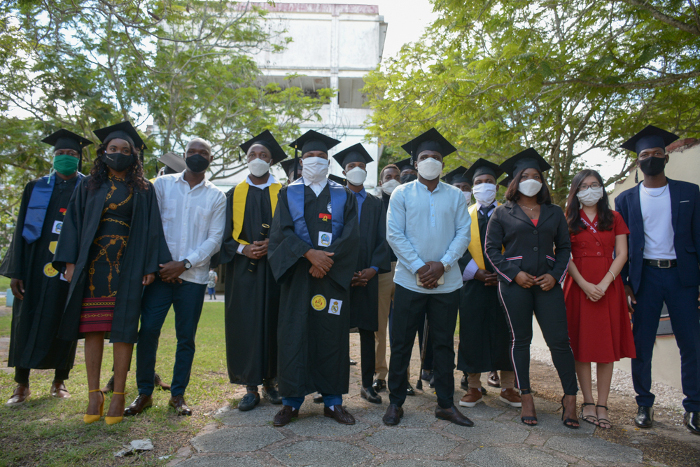 Fotos: Alejandro Rodríguez Leiva/ Adelante Egresan 26 extranjeros en la Universidad de Camagüey