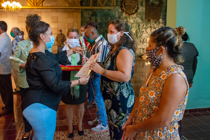 Fotos: Alejandro Rodríguez Leiva/ Adelante Reconocen labor de trabajadores del Partido Comunista en Camagüey