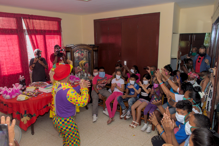 Fotos: Yoel Benítez Fonseca/ Adelante Padrinos que aman el arte