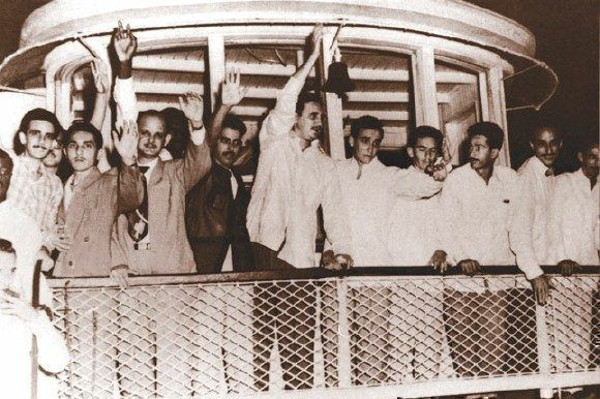 Foto: Tomada del libro Fidel Castro Guerrillero del tiempo Camagüeyanos recibieron a Fidel en Surgidero de Batabanó